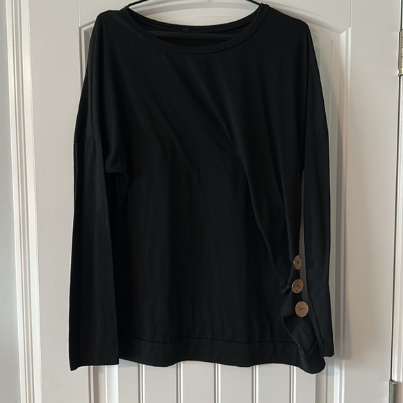 Black long-sleeve top with button detail - Picture 3 of 3